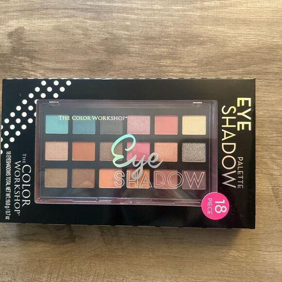 Vibrant Multi Colored Eyeshadow Palette with Shimmery Finishes - Picture 1 of 5